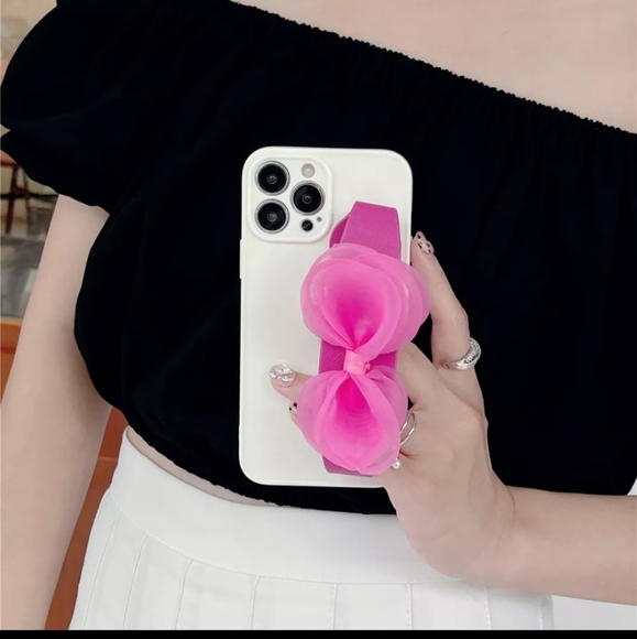 iPhone 11 Pink Bow Phone Case - Picture 2 of 4